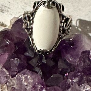 Carolyn Pollack Silver and Cream Ring